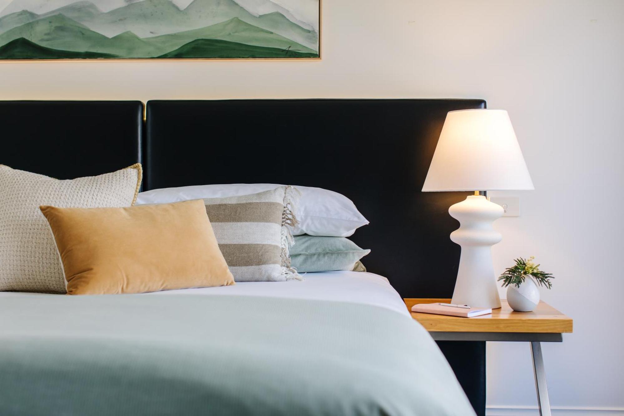 Mansi On Raymond Aparthotel Sale Eksteriør bilde